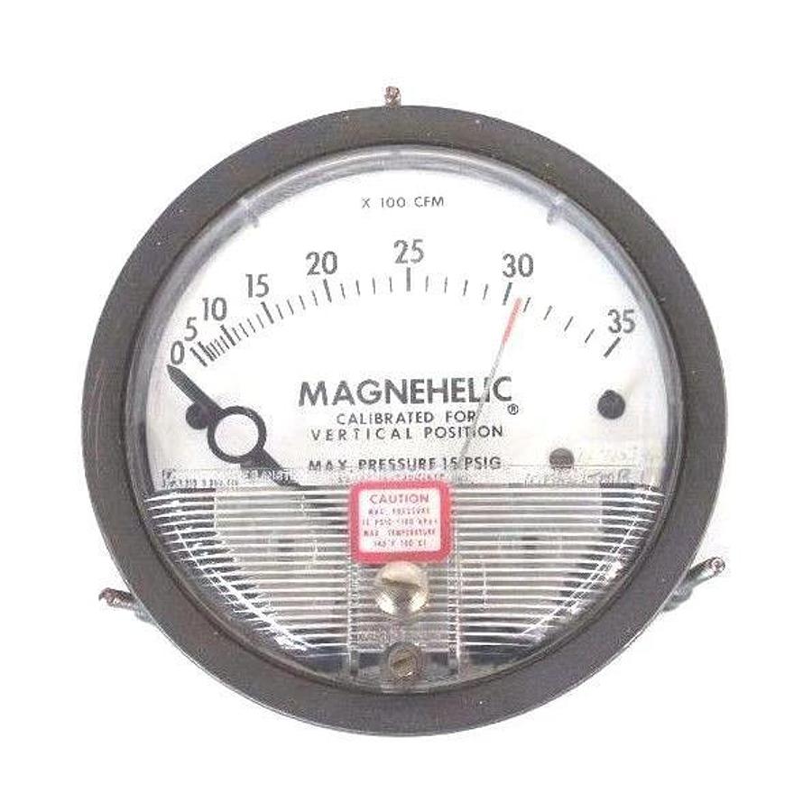 Used DWYER 12-167003-00 MAGNEHELIC PRESSURE GAUGE 0-35 PSI X 100 CFM, 1216700300