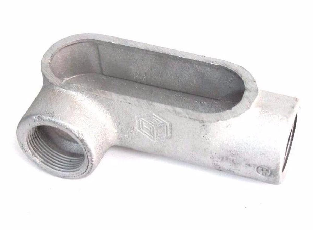 Used LOT OF 4 NEW COOPER CROUSE HINDS LR47 CONDUIT BODY OUTLET BOX FORM 7, 1-1/4"