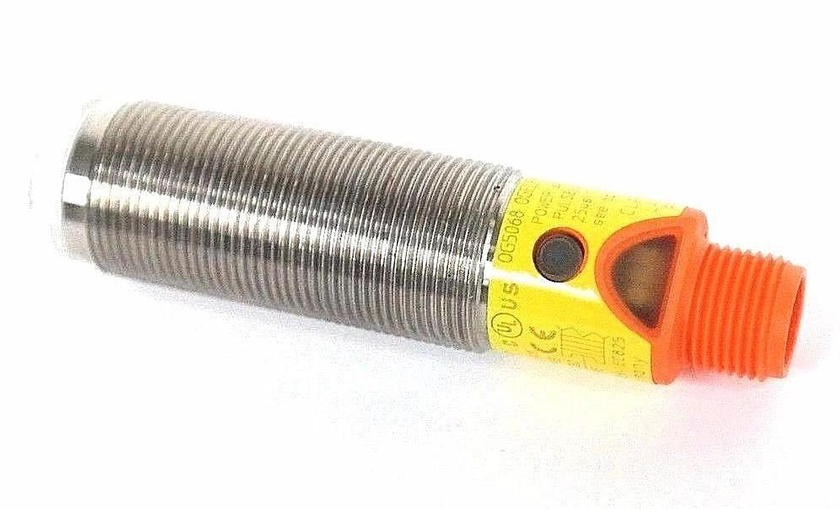 Used NIB IFM EFECTOR OG5068 PHOTOELECTRIC SENSOR OGELFPKG/V4A/US-100