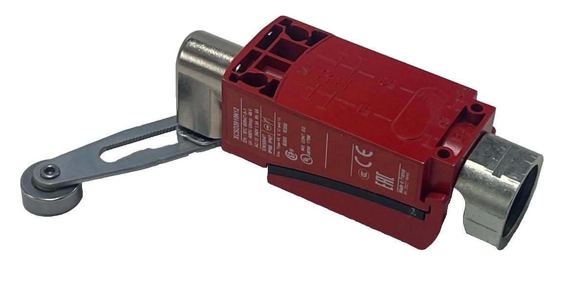 Used TELEMECANIQUE XCSD3910N12 Safety Limit Switch w/ ZCY46 Roller Lever Actuator