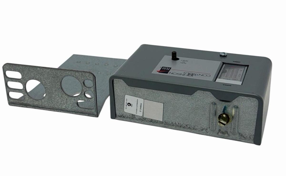 Used NIB JOHNSON CONTROLS P29NC-2C LOW PRESSURE CUTOUT CONTROL RANGE 20'' P29NC2C