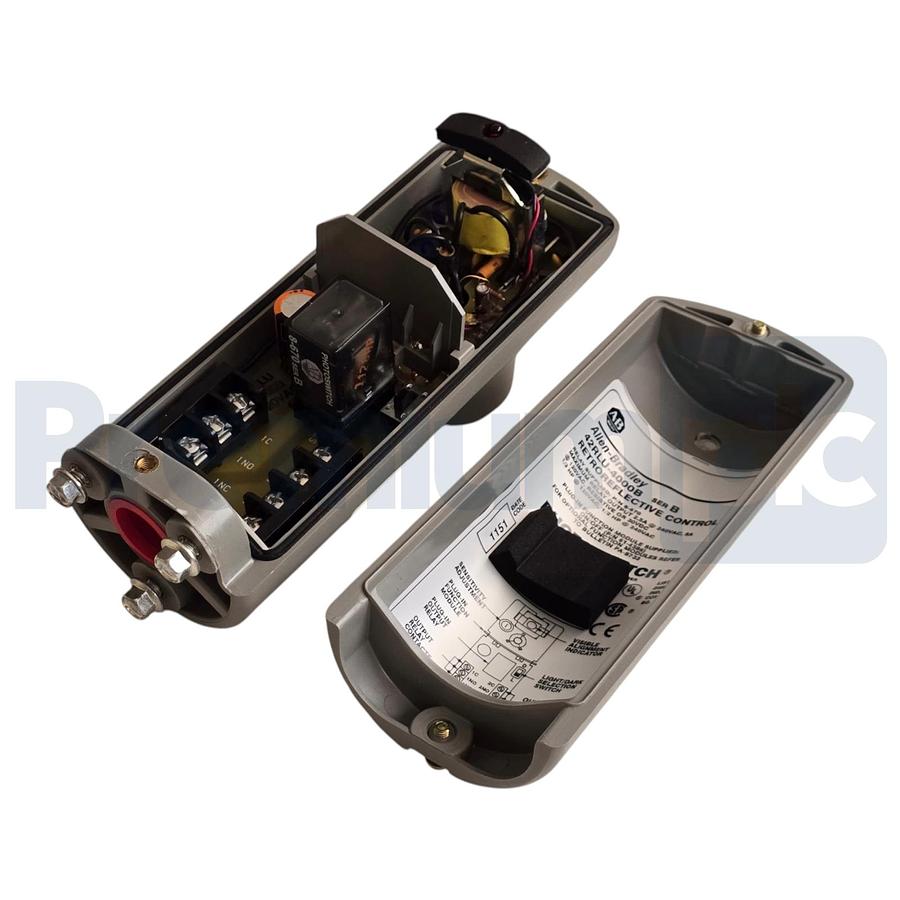 Used Allen Bradley 42RLU-4000B /B Photoswitch Retroreflective Photoelectric Sensor