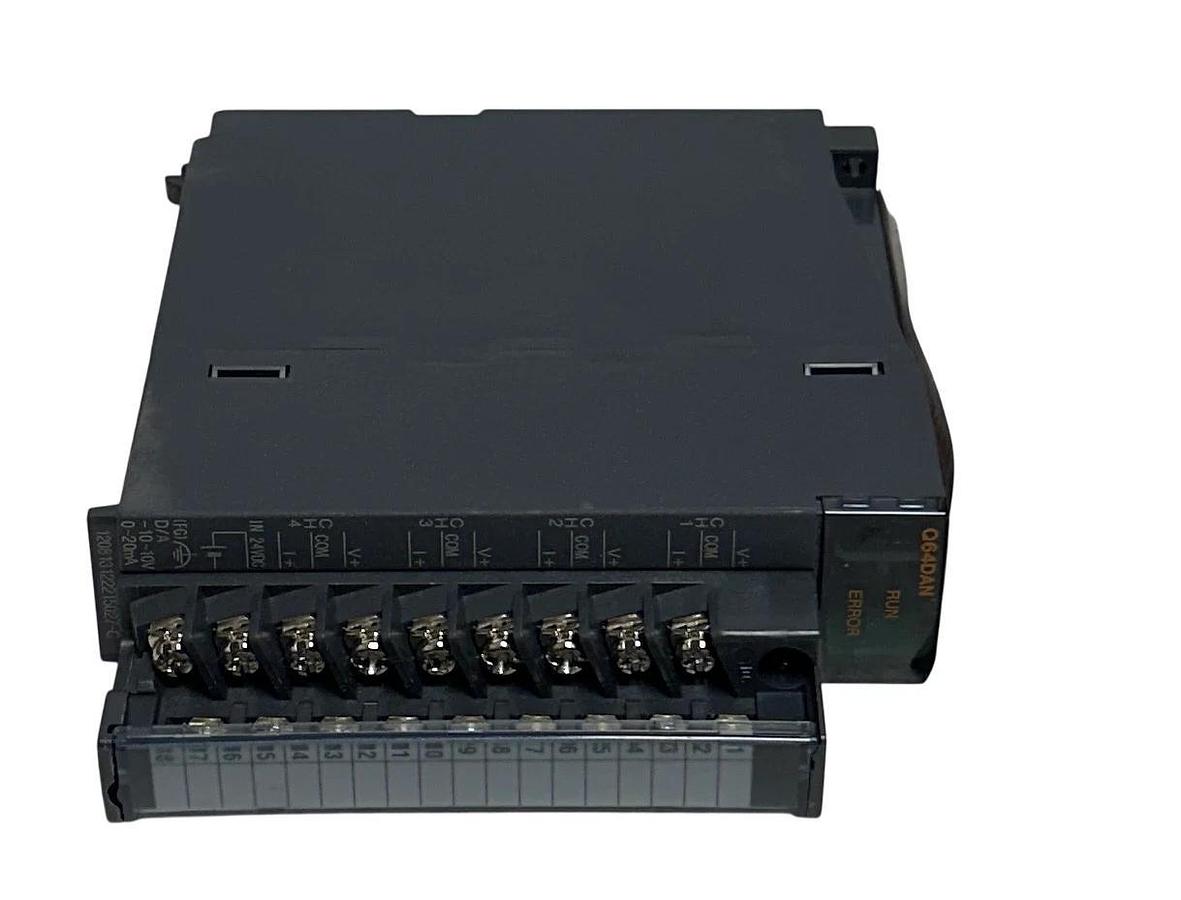 MITSUBISHI ELECTRIC Q64DAN MELSEC-Q DIGITAL / ANALOG CONVERTER MODULE 24VDC NSNP