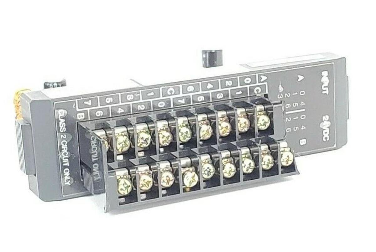 Used GE FANUC IC610MDL107B 24VDC SINK LOAD INPUT MODULE 16 CIRCUITS