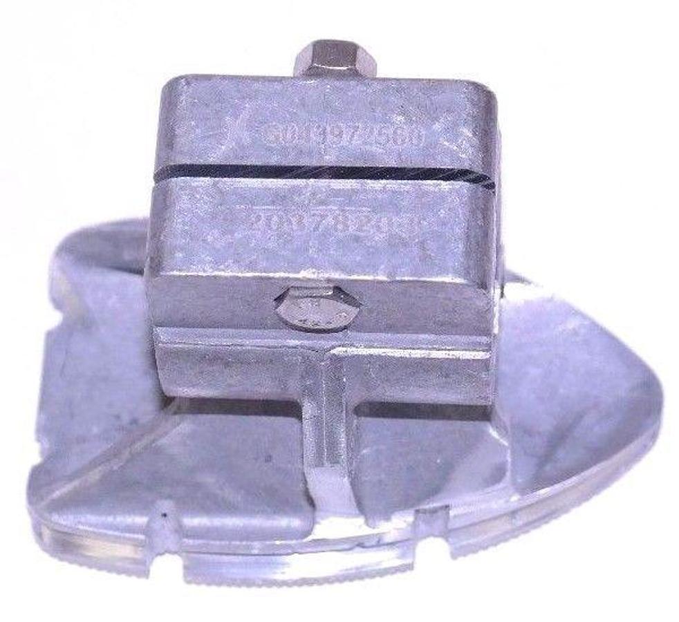 Used KRONES G043972560 BODY FRONT PALLET BF L/R 8.0 OZ LIPTON