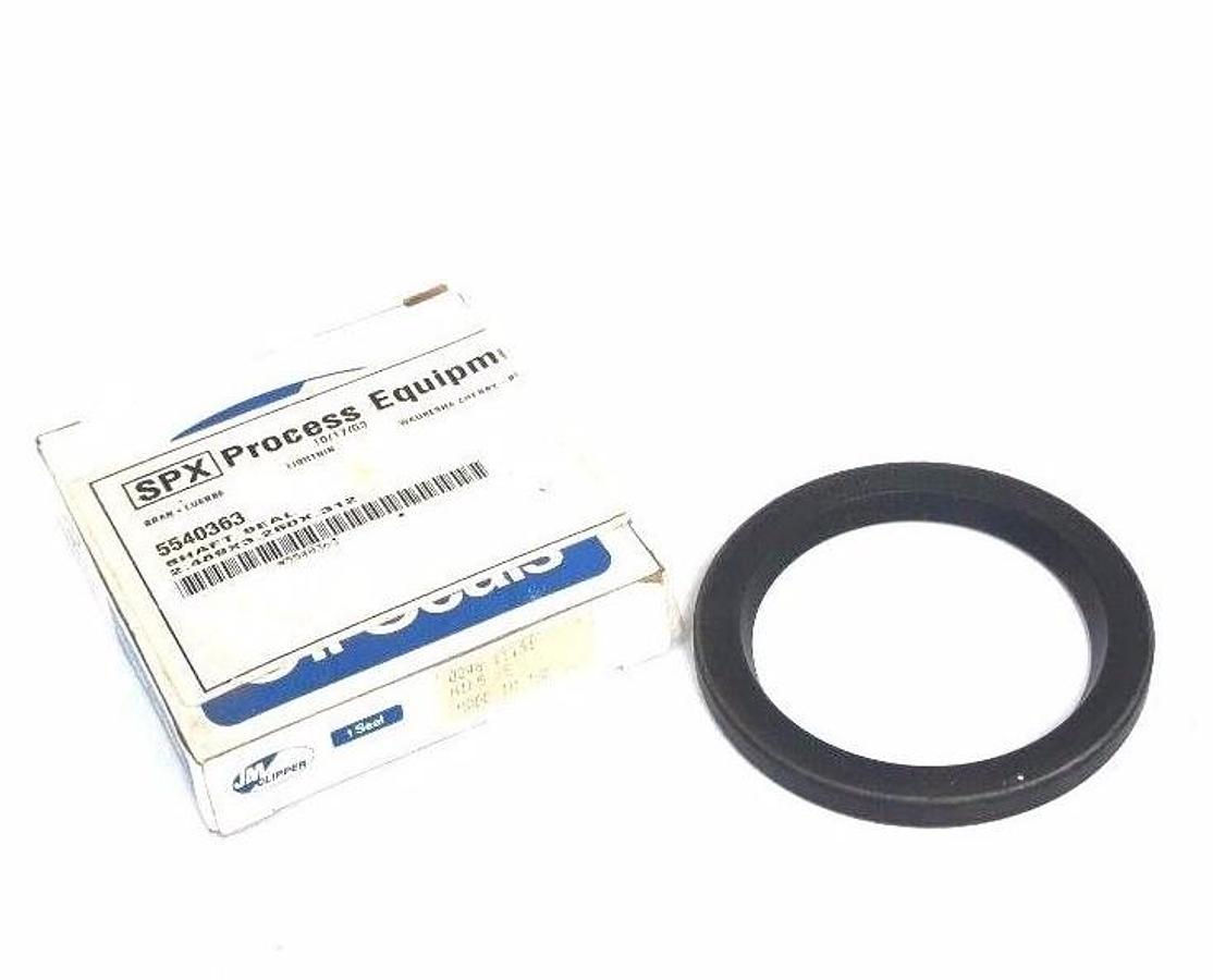 NIB SPX 5540363 SHAFT SEAL 2.489 X 3.250 X 0.312