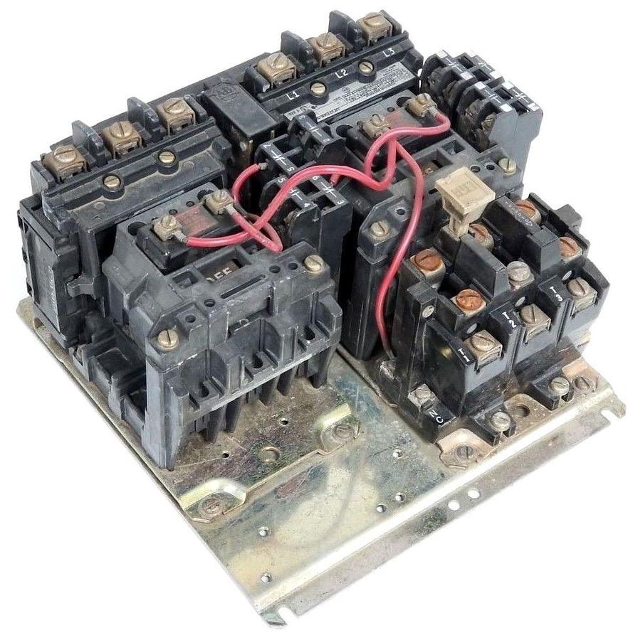 Used ALLEN BRADLEY 505-AOD REVERSING STARTER SER. B W/ (2) CB236 COILS , 592-BOW16