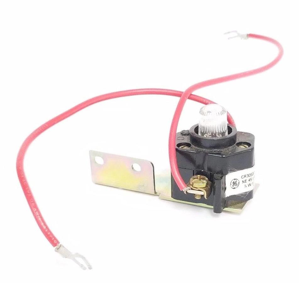 Used GENERAL ELECTRIC CR305X150N INDICATOR LIGHT NE 45 LAMP