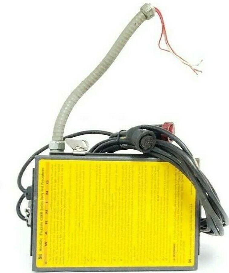 Used STI 43268-04 CONTROLLER LIGHT CURTAIN BEAM SPACING 4300B MODEL: MS4316B