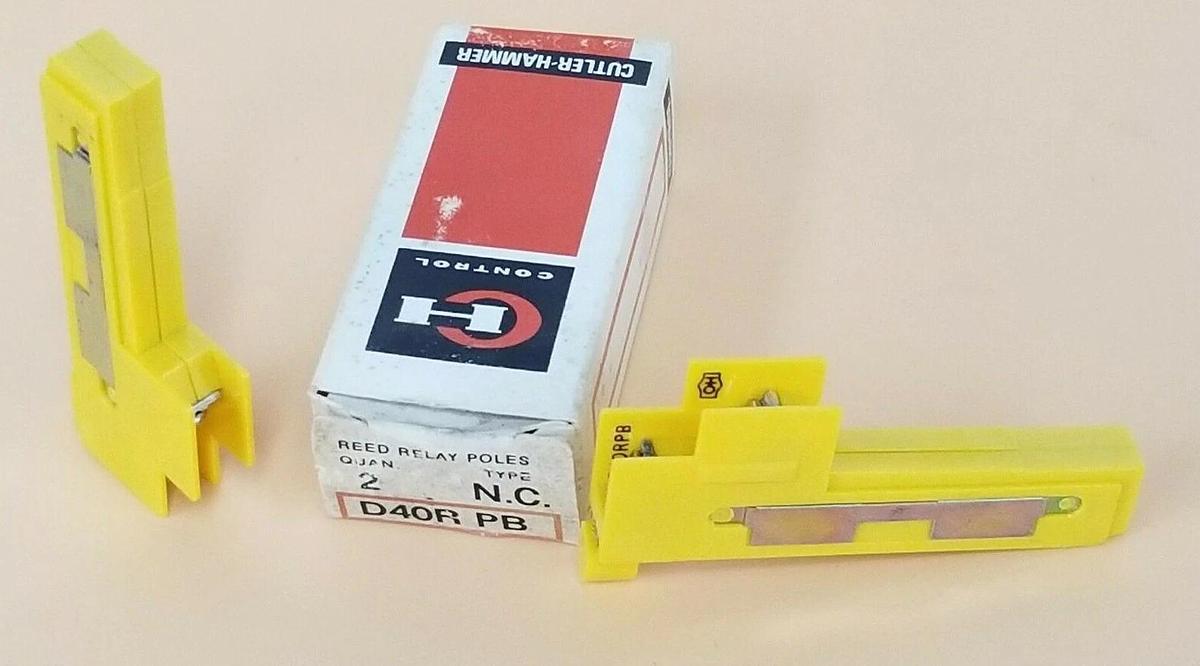 LOT OF 2 NEW EATON CUTLER HAMMER D40RPB REED RELAYS 1 N.C