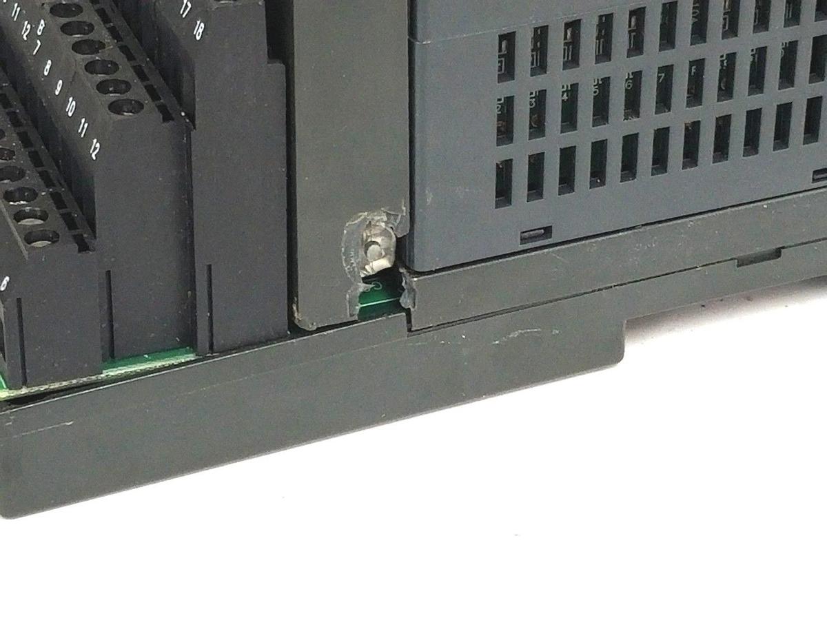 Used GE FANUC IC200MDD845G POWER MODULE 24VDC, 16PT INPUT / 2A, 8PT OUTPUT W/ BASE