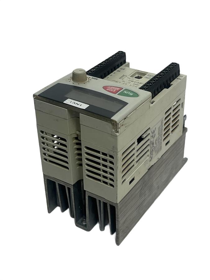 Used Mitsubishi FR-E520-0.4K AC Inverter Drive 0.4kW 0.5HP 230V 3-Phase VFD