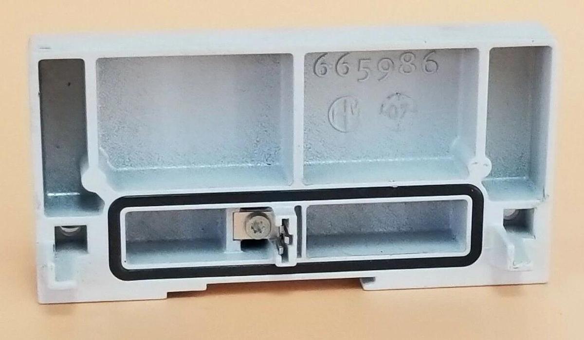 Used FESTO CPX-EPL-EV END COVER PLATE 195716 V602 (677096) 665986 MPA-FB-VI 00530411