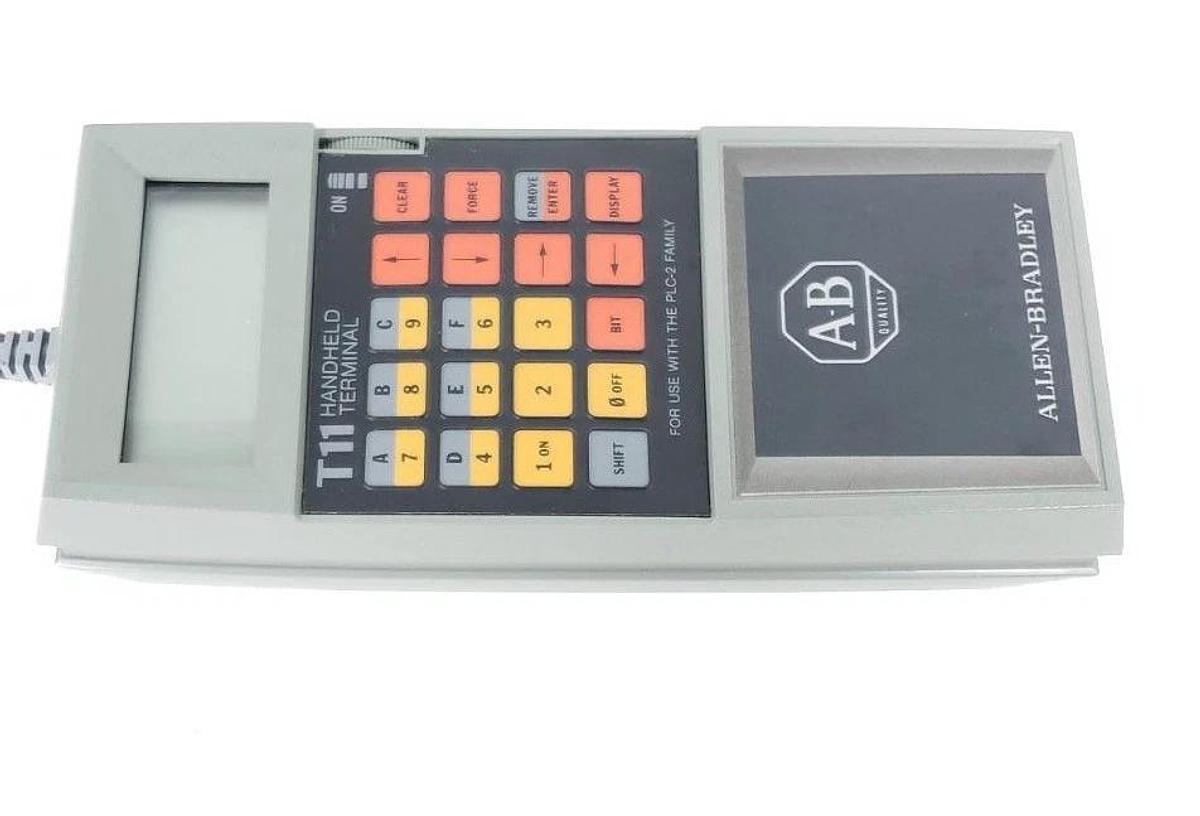Used ALLEN BRADLEY 1770-T11 HANDHELD TERMINAL W/ 1770-XI CARRYING CASE 1770FF 1770TB