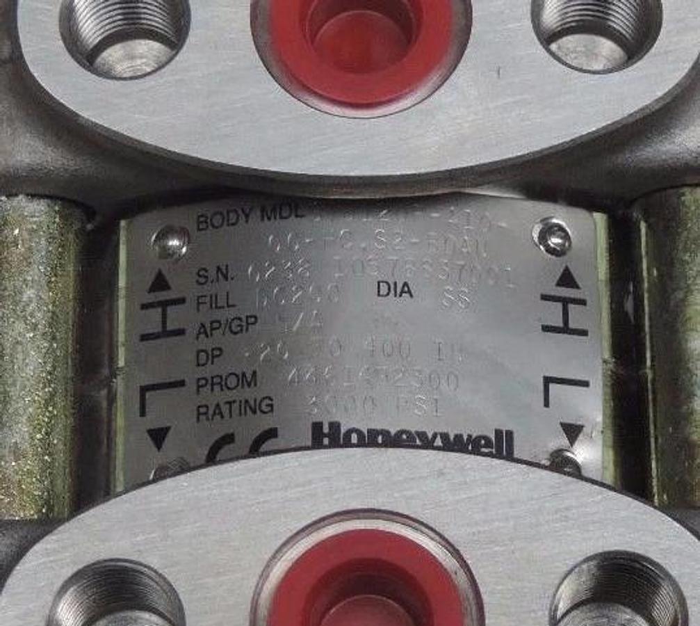 Used HONEYWELL STD120-E1H-00000-1C-HC-MB-S2-B7AN PRESSURE TRANSMITTER ST3000