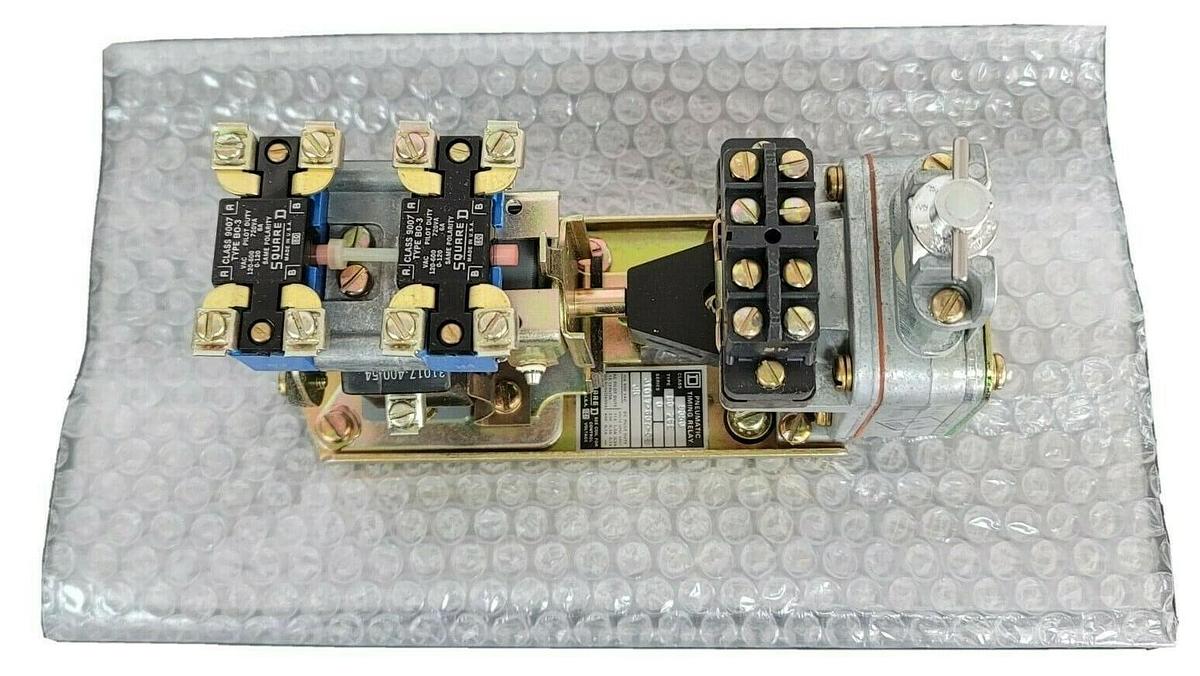 NEW SQUARE D 9050-B0 26E SER. C AC PNEUMATIC TIMING RELAY 9050B026E 9050BO26E