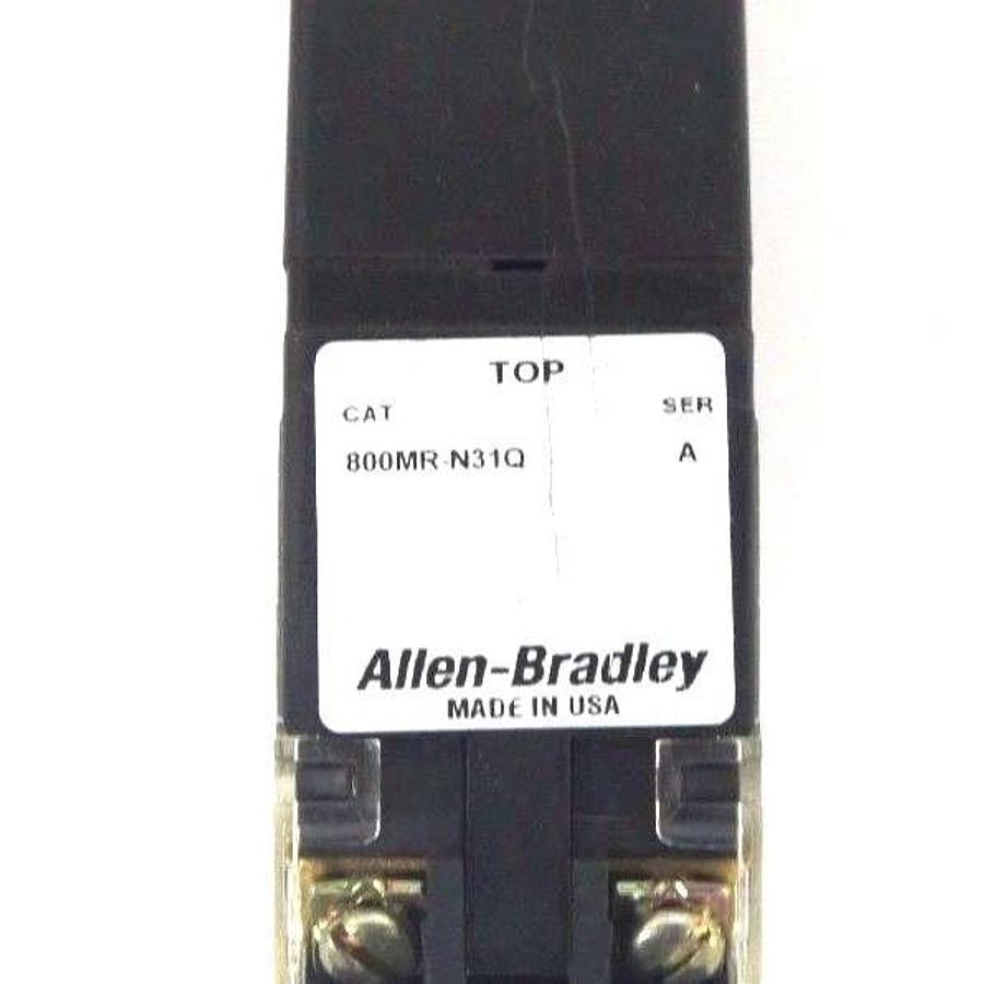 Used NIB ALLEN BRADLEY 800MR-N31QBK SMALL ROUND SELECTOR SWITCH SER. C W/ KEYS