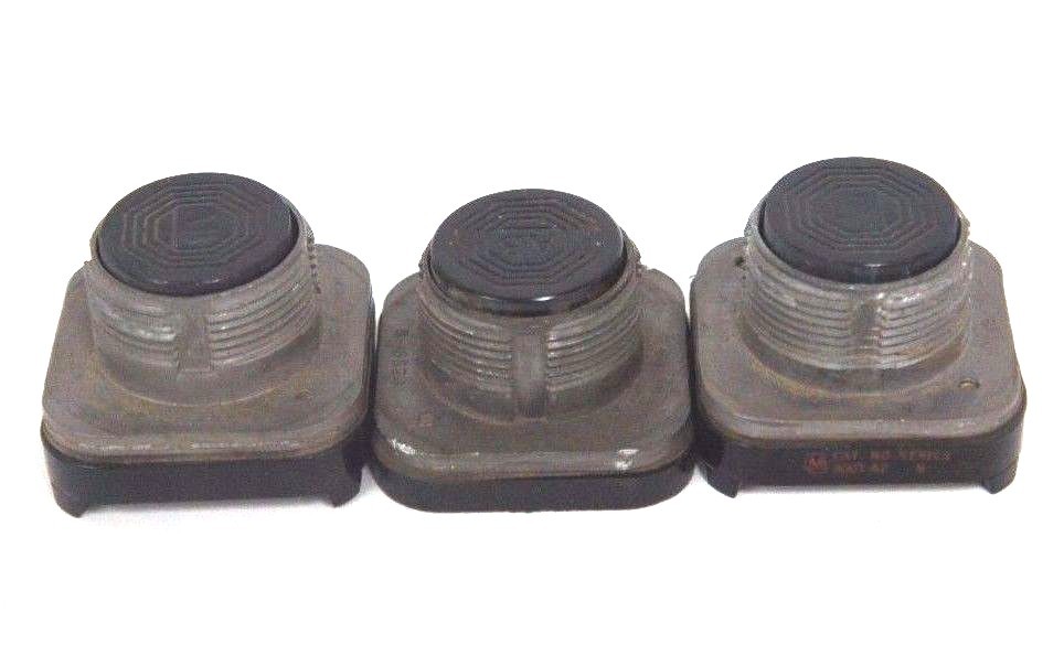 Used LOT OF 3 ALLEN BRADLEY 800T-A2 PUSH BUTTON FLUSH HEADS SER B 800TA2