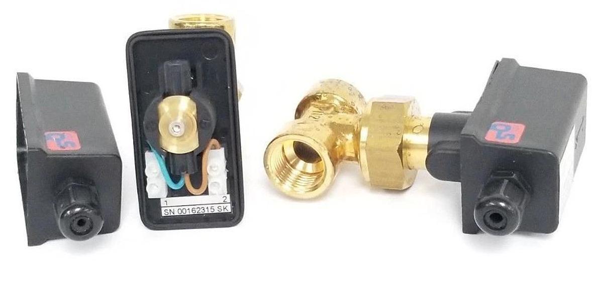 Used LOT OF 2 LEYBOLD SIKA VHS 15 MK / 1,6 FLOW SENSORS 1.6L/MIN, VH315M1LEYBO51