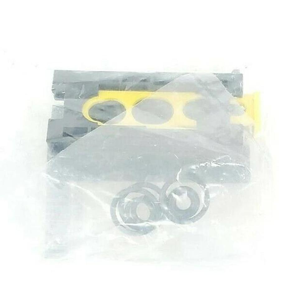 Used NEW REXROTH BOSCH P-067702-00000 MANIFOLD VALVE 7877 07 W 42, 787707W42