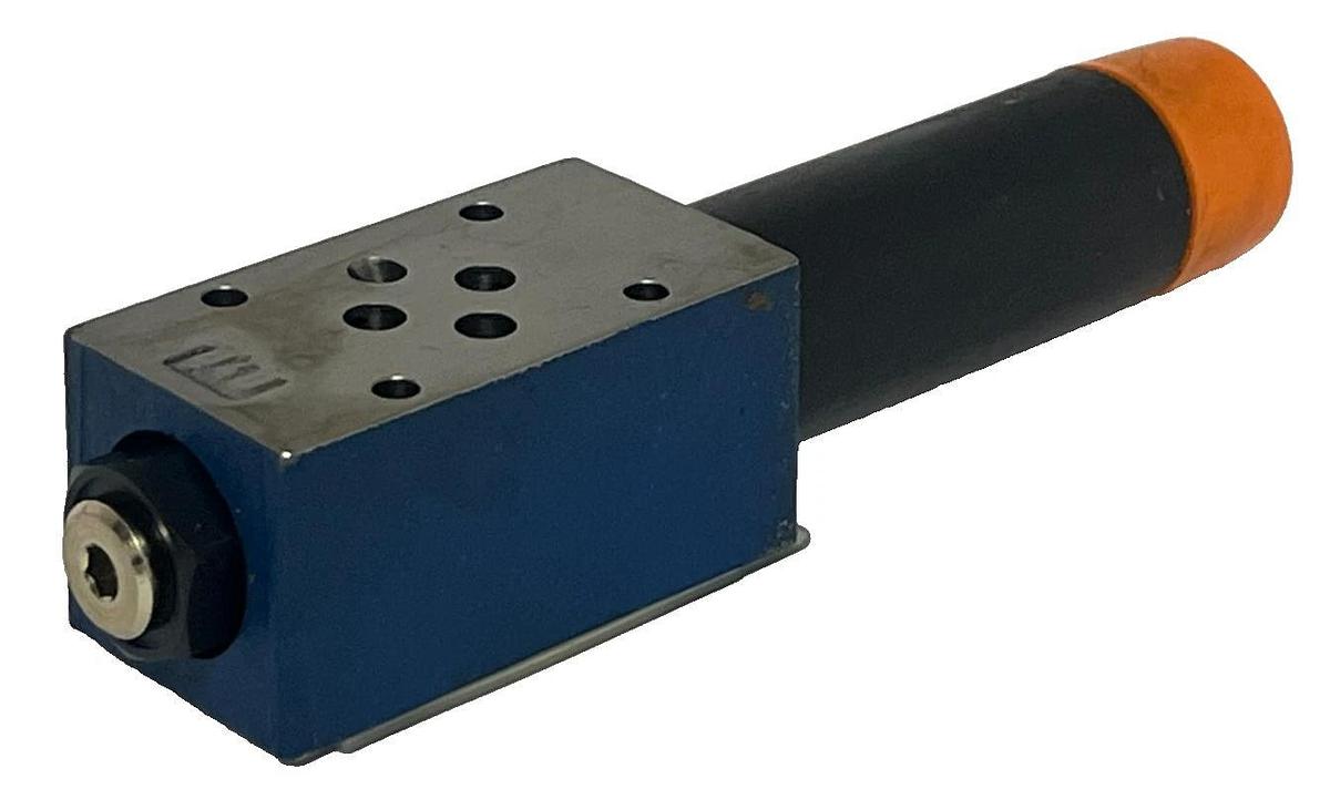 Bosch Rexroth R900404754 Pressure Reducing Valve - ZDR6DP2-4X/150YM/12 - NG6