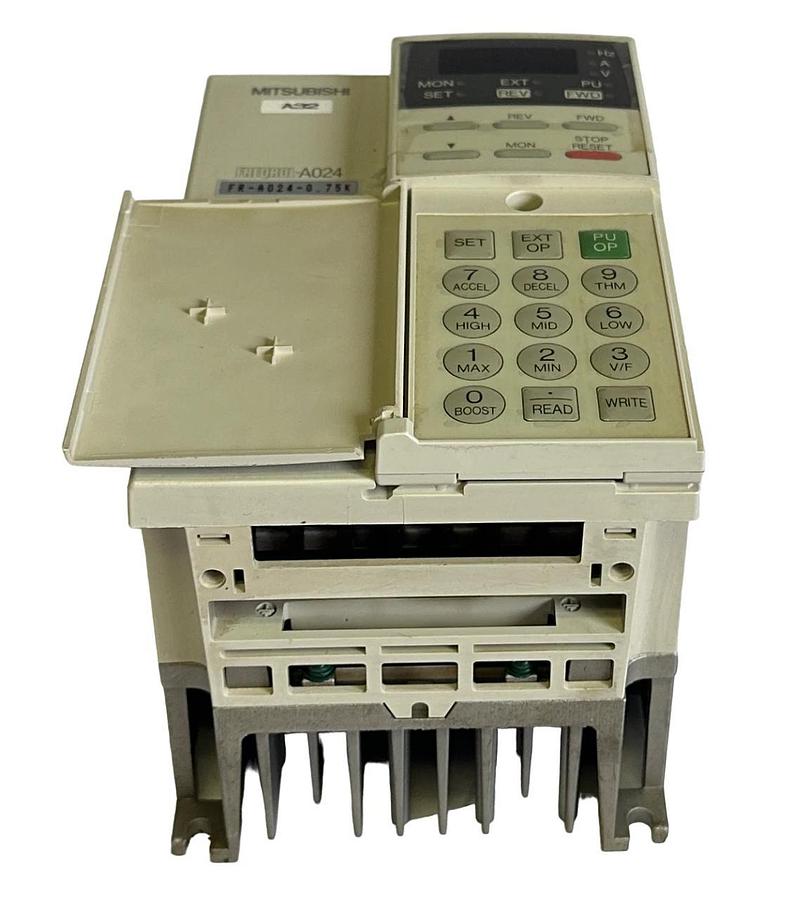Used MITSUBISHI FR-A024-0.75K / FRA024075K FREQROL-A024 INVERTER FR-PU03E PARAMETER