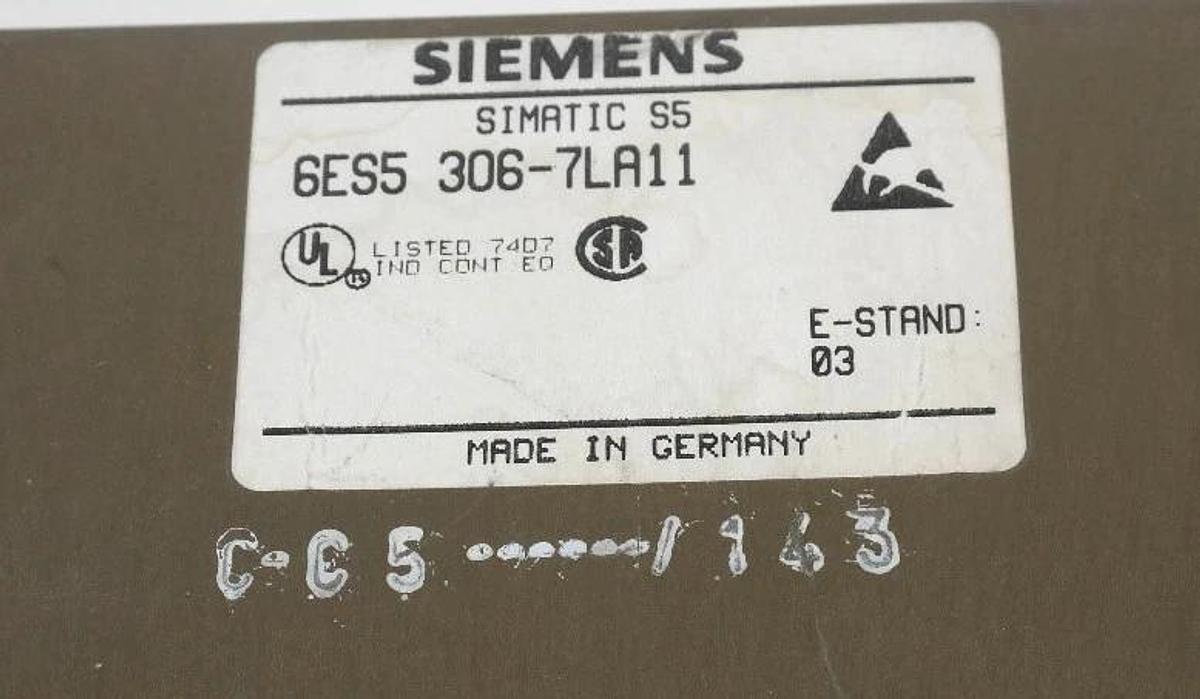 Used SIEMENS 6ES5-306-7LA11 SIMATIC S5 I/O MODULE IM 306, 6ES53067LA11