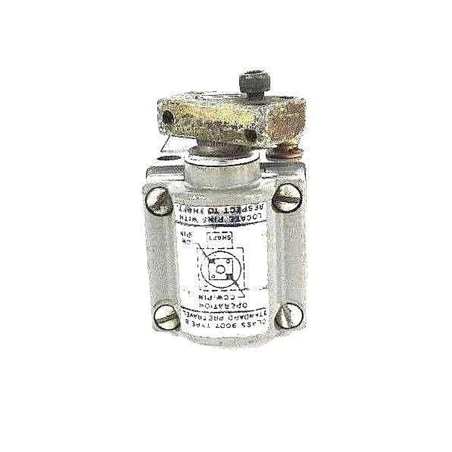 Used SQUARE D 9007-B62B LIMIT SWITCH SER. B, FORM: GK W/ OPERATING HEAD