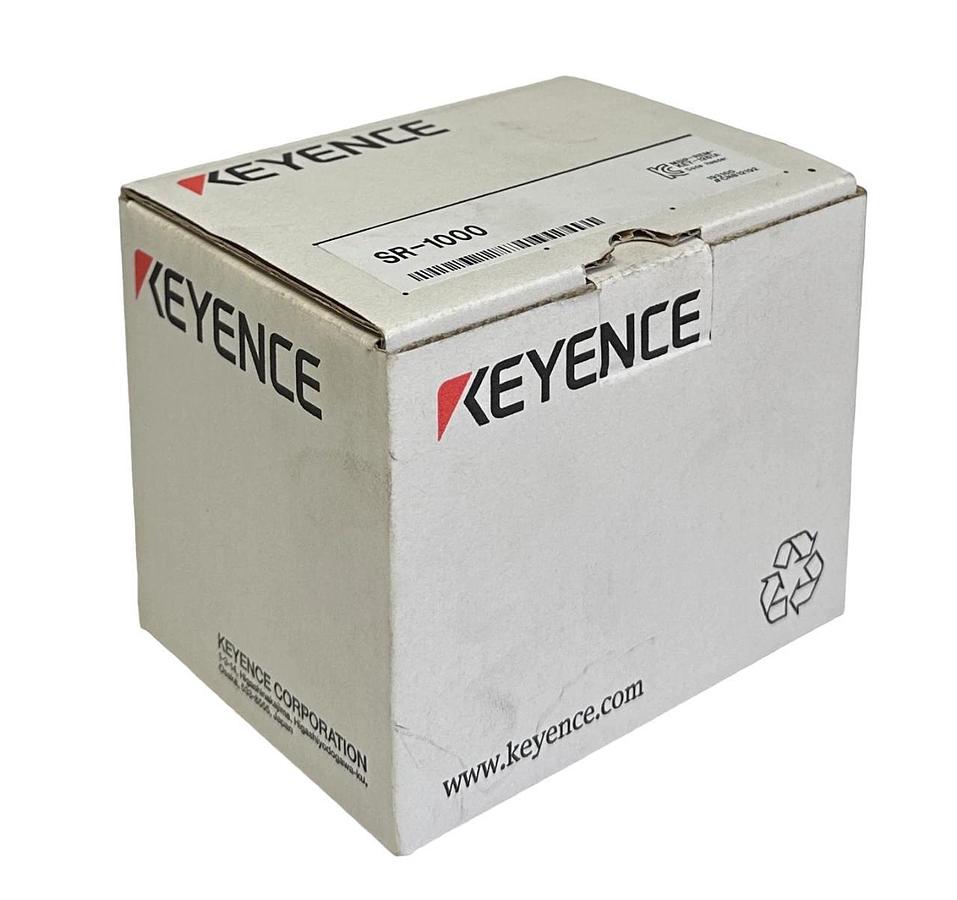 KEYENCE SR-1000 / SR1000 AUTOFOCUS CODE READER FIXED TYPE 24VDC 700mA NSMP