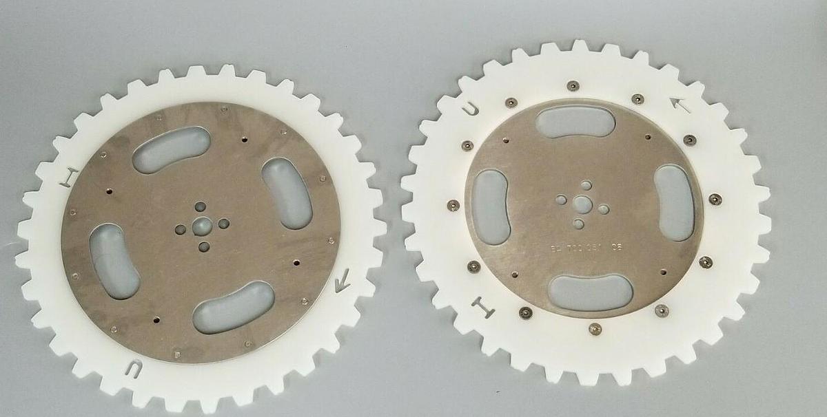 Used SET OF 2 NEW HARTNESS L4-701-070L-03 SPROCKETS, 64-700-051-08, 64-700-039L-07