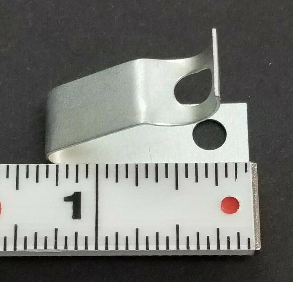 LOT OF 24 NEW GENERIC 69-2649 METAL CLIPS 692649