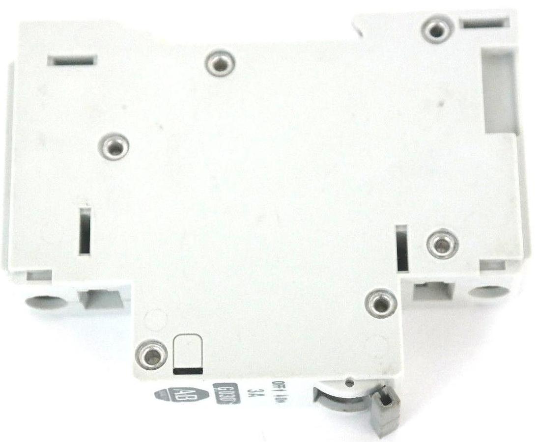 Used ALLEN BRADLEY 1492-CB1-G-030 ENERGY LIMITING MINIATURE CIRCUIT BREAKER SER. B