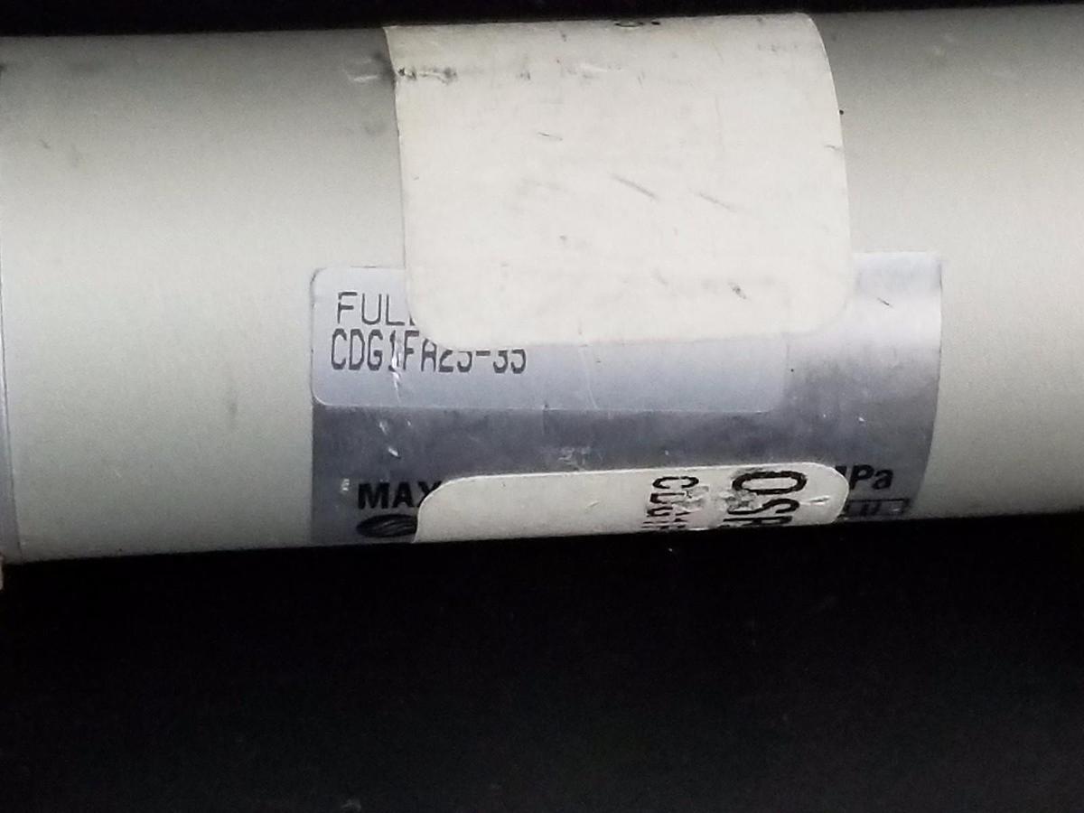 Used NEW SMC CDG1FA25-35 AIR CYLINDER CDG1FA2535