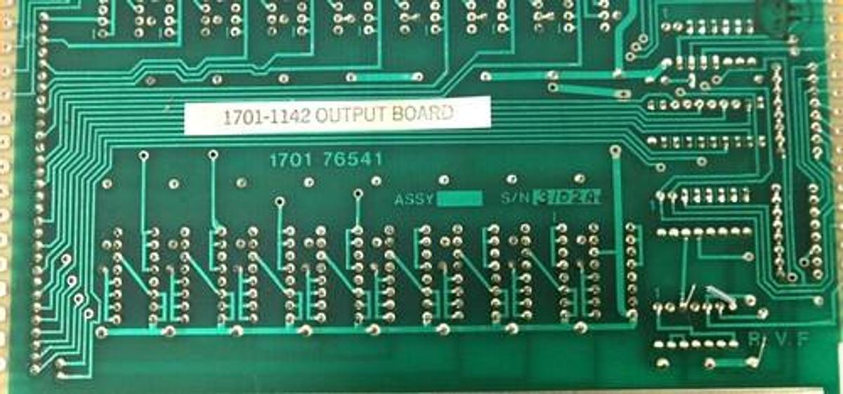 Used MCGILL 1701-1142 OUTPUT BOARD W/MULTIPLE COMPONENTS 17011142