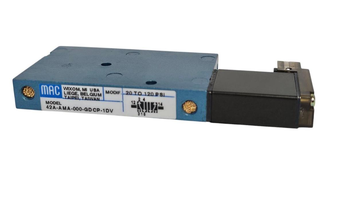 Used MAC 42A-AMA-000-GDCP-1DV SOLENOID VALVE 42 SERIES 4-WAY 24 V DC 1.8 W