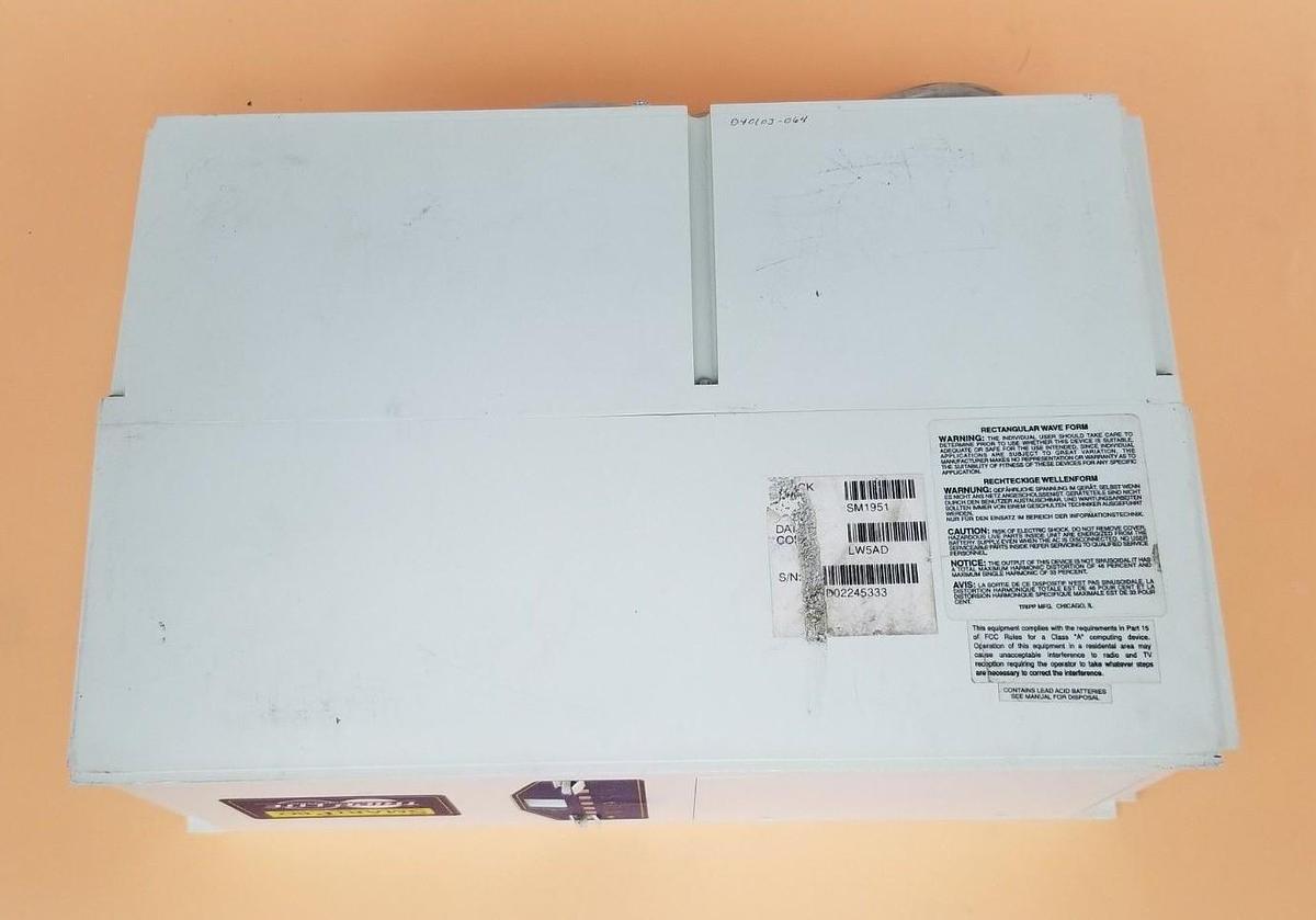 Used TRIPP LITE SMART-1050RM POWER SUPPLY 120VAC 60HZ 775W 1150VA IN. 120VAC 60HZ OUT