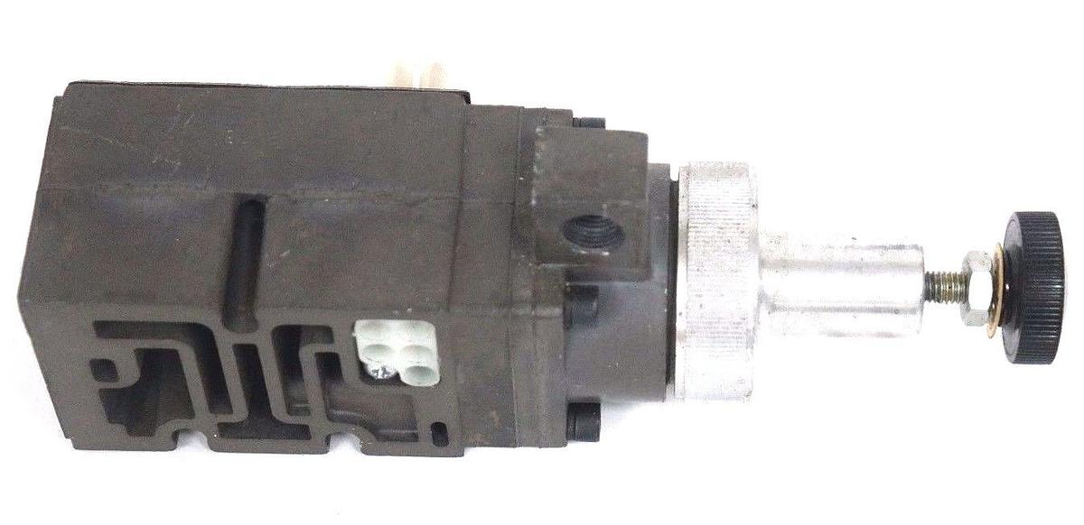 Used NUMATICS 152RS100J AIR VALVE PRESSURE REGULATOR