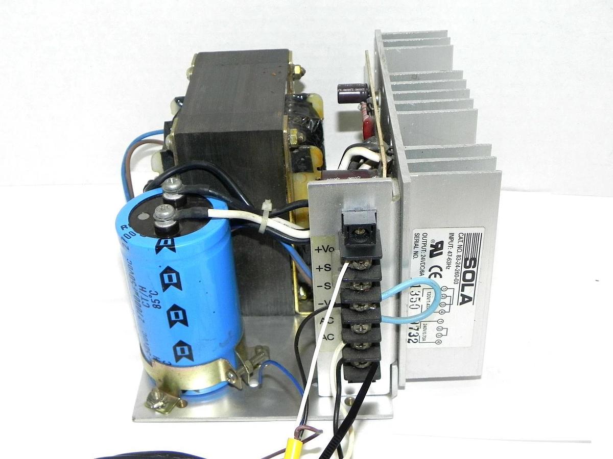 Used SOLA 83-24-260-03 POWER SUPPLY 832426003 INPUT 47-63HZ