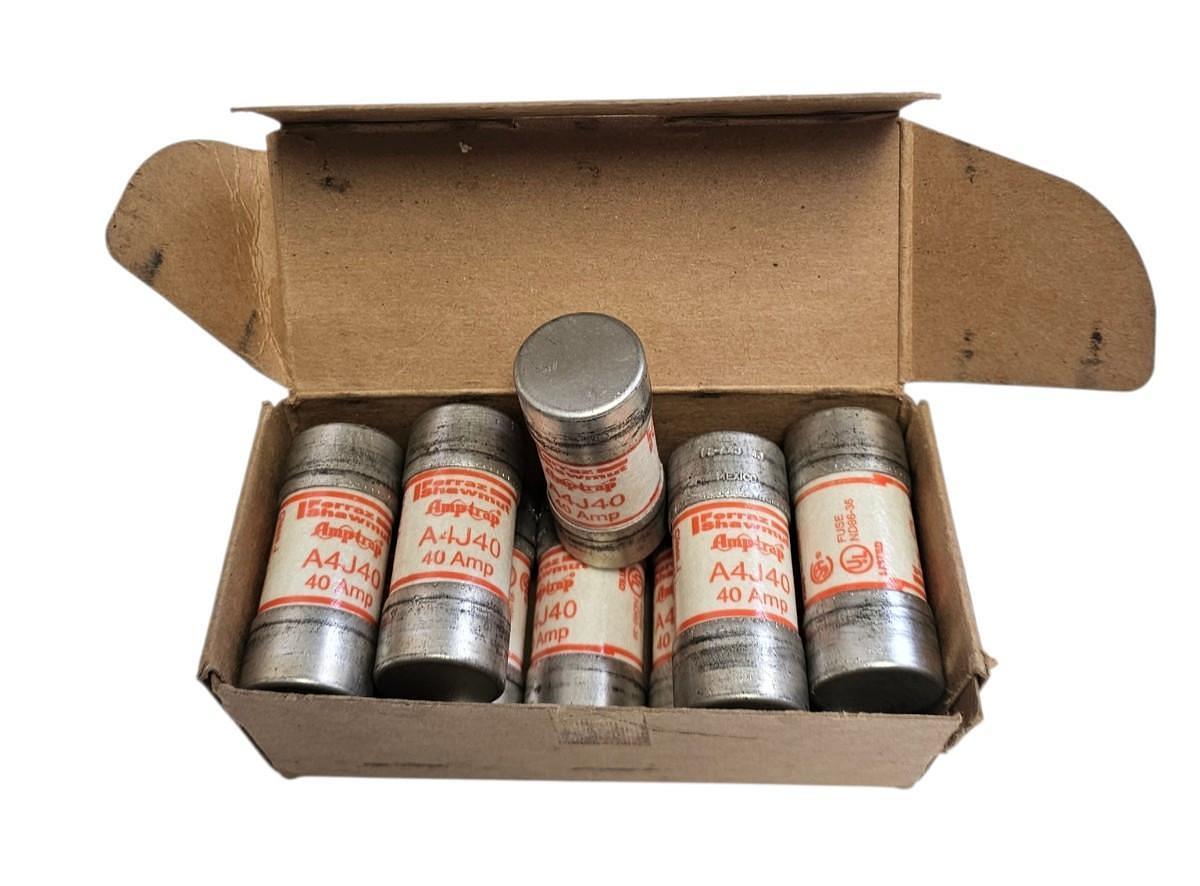 Used BOX OF 10 MERSEN FERRAZ SHAWMUT A4J40 AMP TRAP FUSES