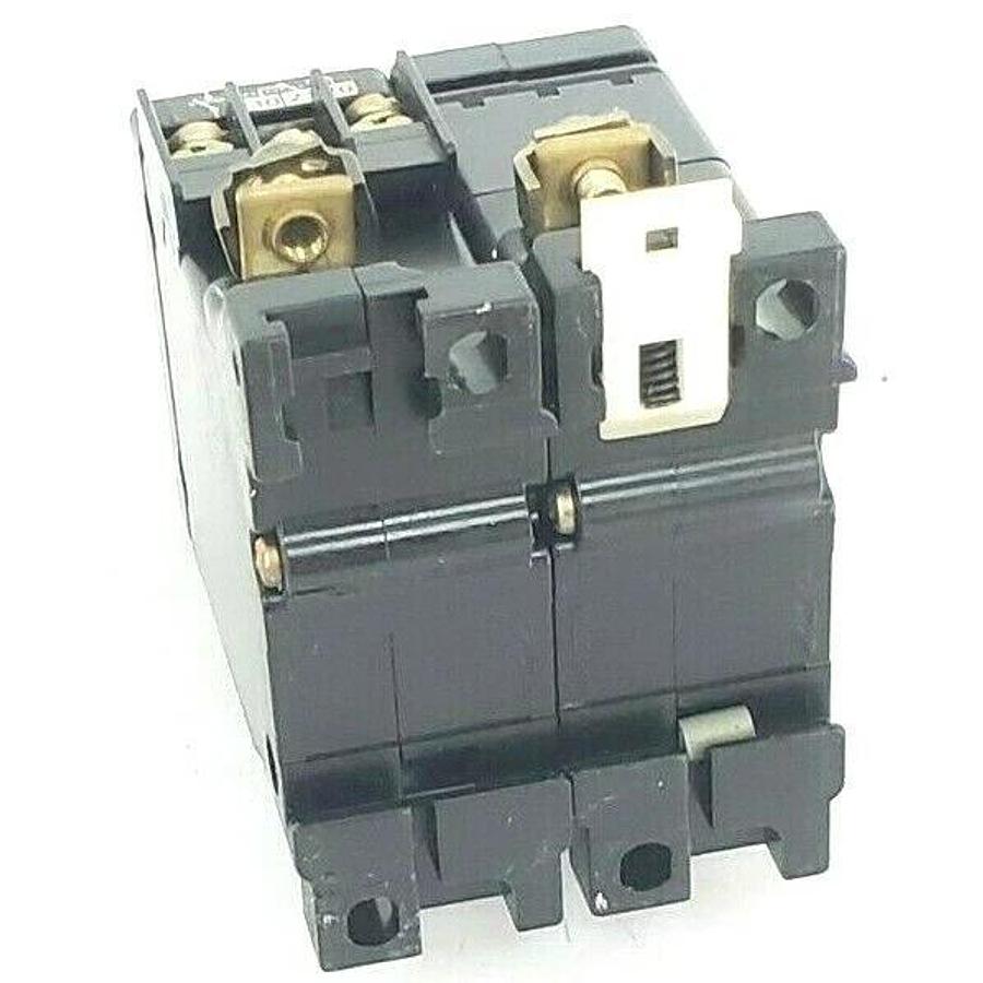 Used FUJI ELECTRIC CP32D-10A CIRCUIT BREAKER 10AMP 250V, CP32D10A