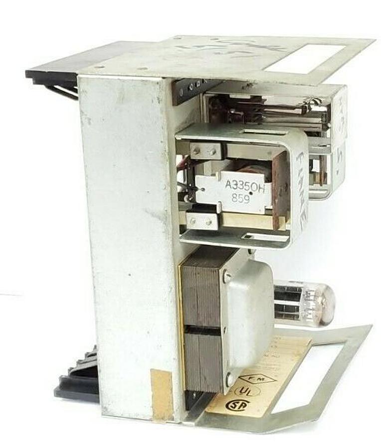 Used HONEYWELL MODEL 1470 COATING FLAME / BURNER CONTROL UNIT 115V, 60CY, 35VA, N70