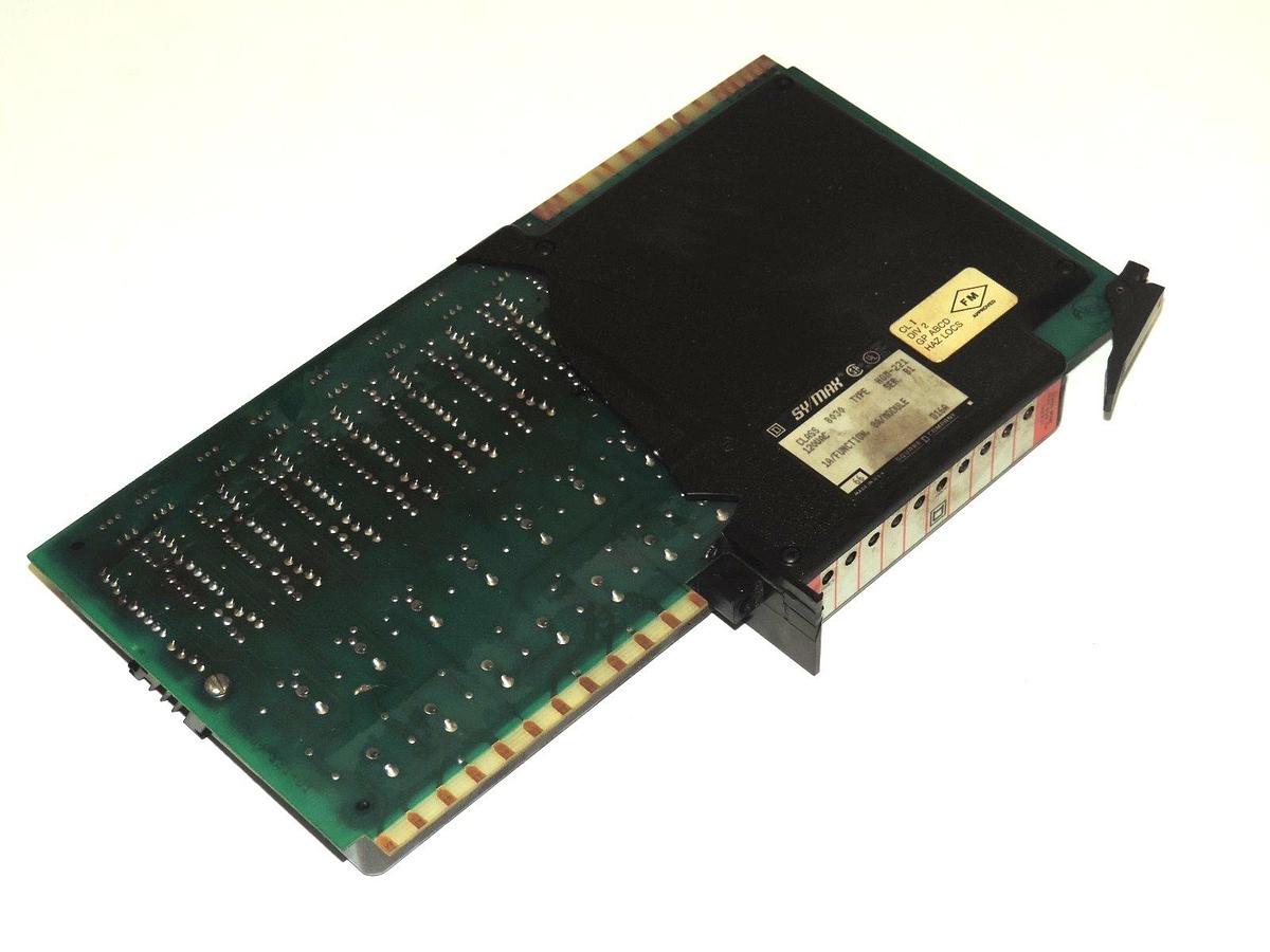 Used SQUARE D SY/MAX 8030-HOM-221 OUTPUT MODULE 8030HOM221 SERIES B1 (CRACKED)