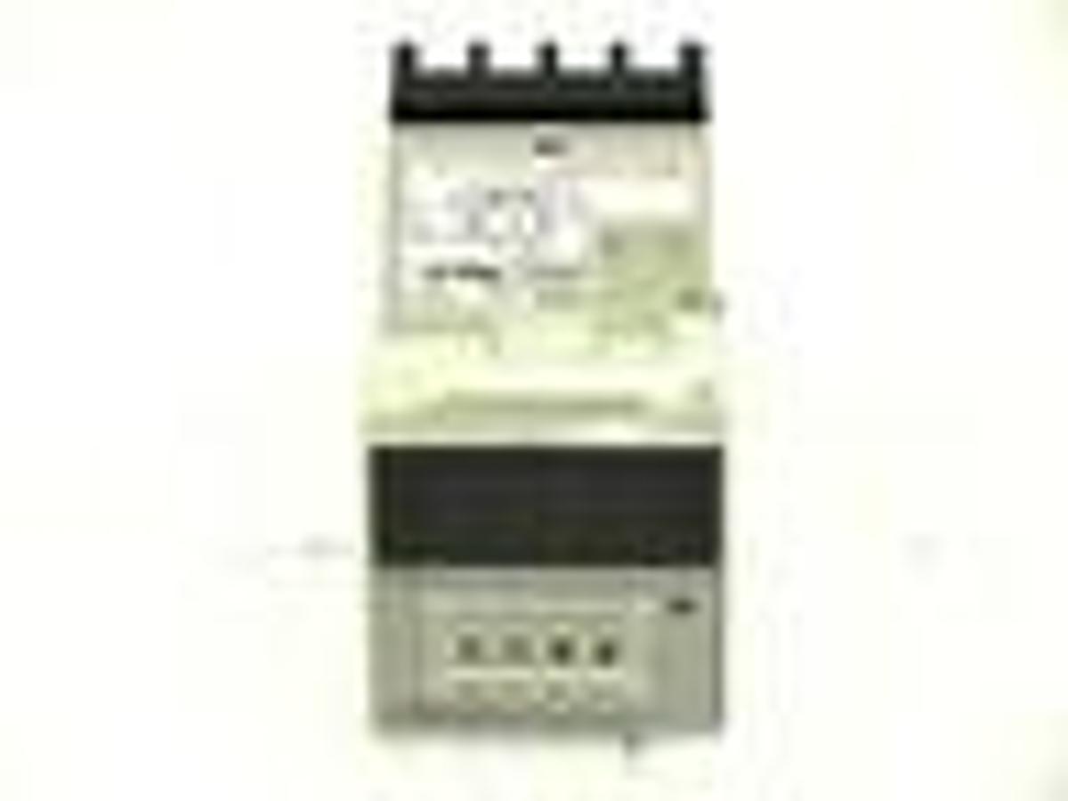 Used OMRON H5CN-XAN TIMER 12 TO 48VDC 3A 250VAC W/ P3G-08 SOCKET H5CNXAN