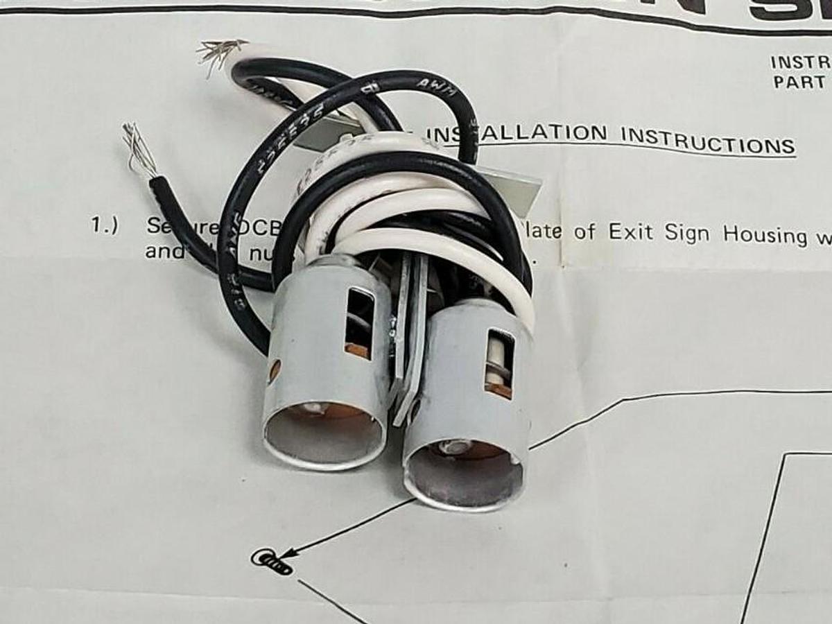 Used LOT OF 2 NEW PRESCOLITE TM FIXTURE FITTINGS WITH INCOMPLETE DCB SOCKET KIT