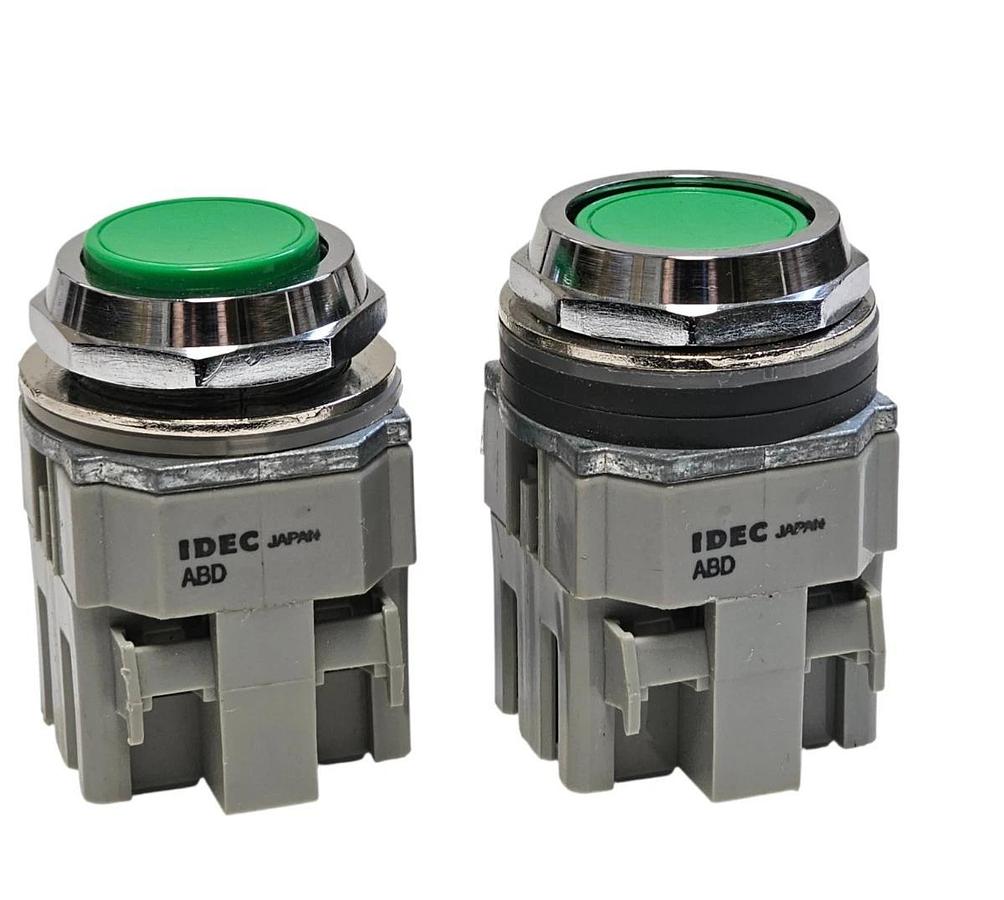 LOT OF 2 IDEC ABD110N-B.G.R PUSHBUTTONS GREEN CAPS FLUSH