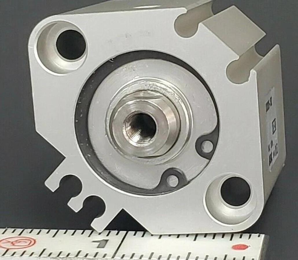 NEW SMC CDQ2B25-15DZ COMPACT CYLINDER CDQ2B2515DZ, MAX. 1.0MPa
