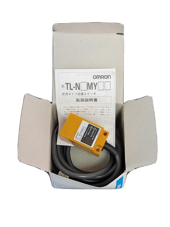 Used NIB OMRON TL-N10MY1 PROXIMITY SWITCH TLN10MY1, 90 TO 250VAC 2M
