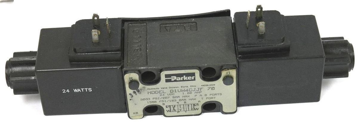 Used PARKER D1VW4CJJF 70 HYDRAULIC VALVE 24 VDC 1.00 AMP 24 WATTS COIL