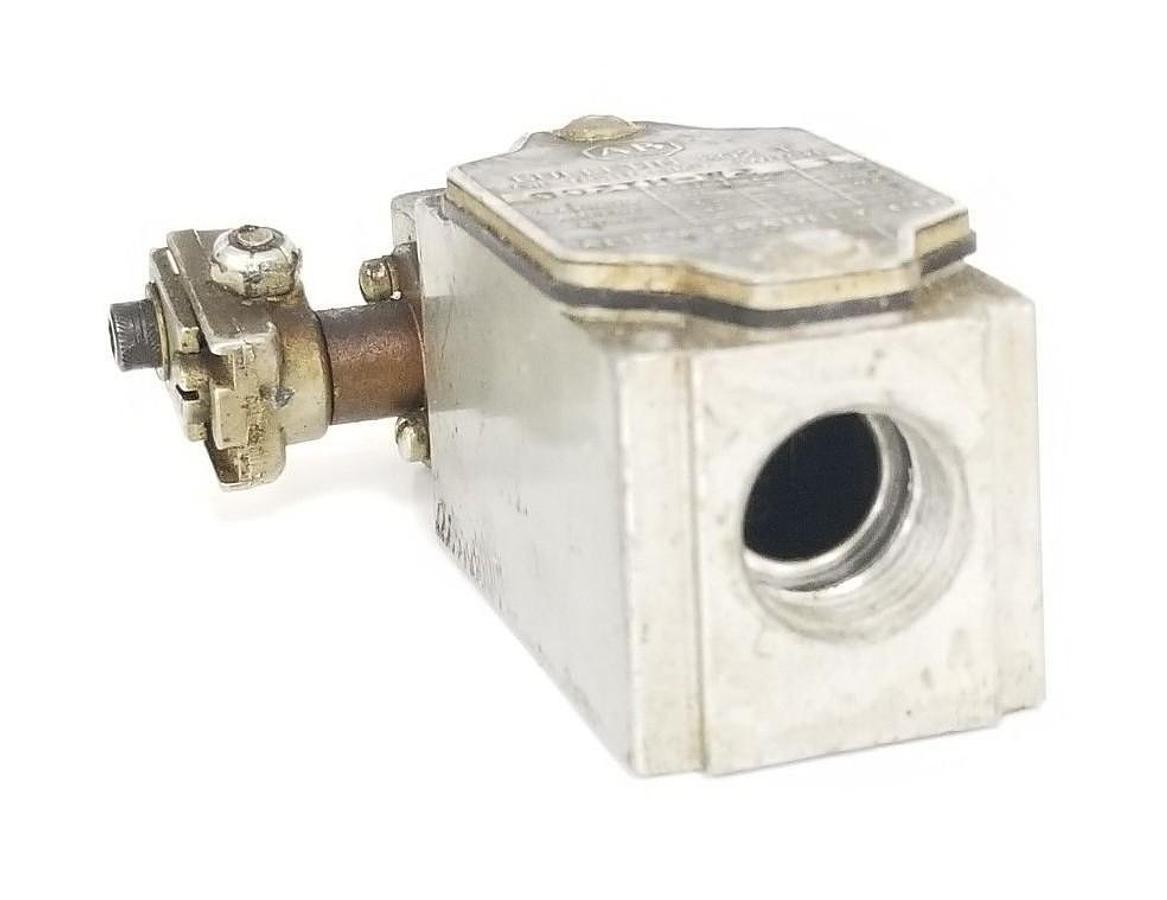 Used ALLEN BRADLEY 802TH-W2 SER. 1 LIMIT SWITCH 802THW2