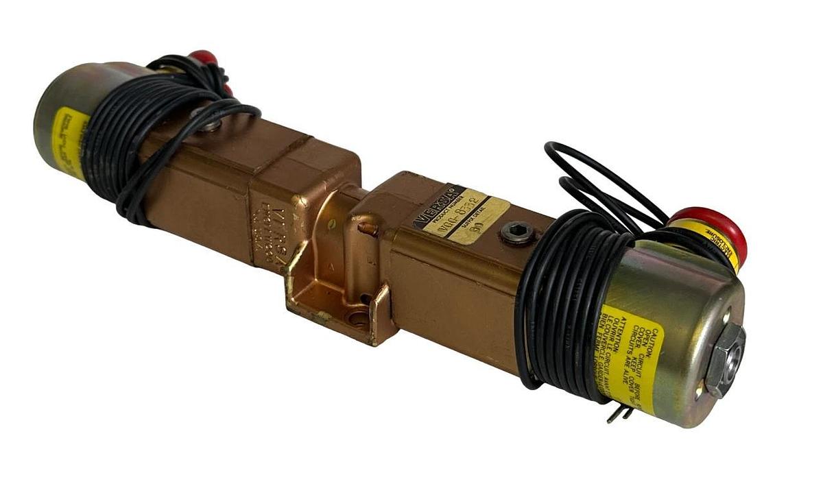NEW VERSA VALVES VGG-8332-30 / VGG-8332 DIRECTIONAL SOLENOID VALVE NNB